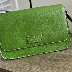 KATE SPADE FYNN Green Leather Crossbody Bag • Barely used